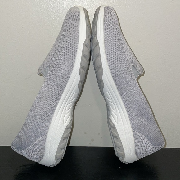 SKECHERS - WOMENS RELAXED FIT: REGGAE FEST - WILLOWS SLIP-ON SHOES.  SIZE. 9.5 - Picture 10 of 11